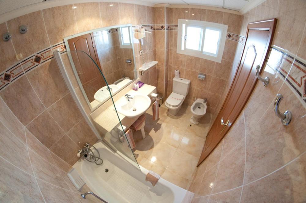 Hotel Cala Gat 칼라 라트자다 객실 사진