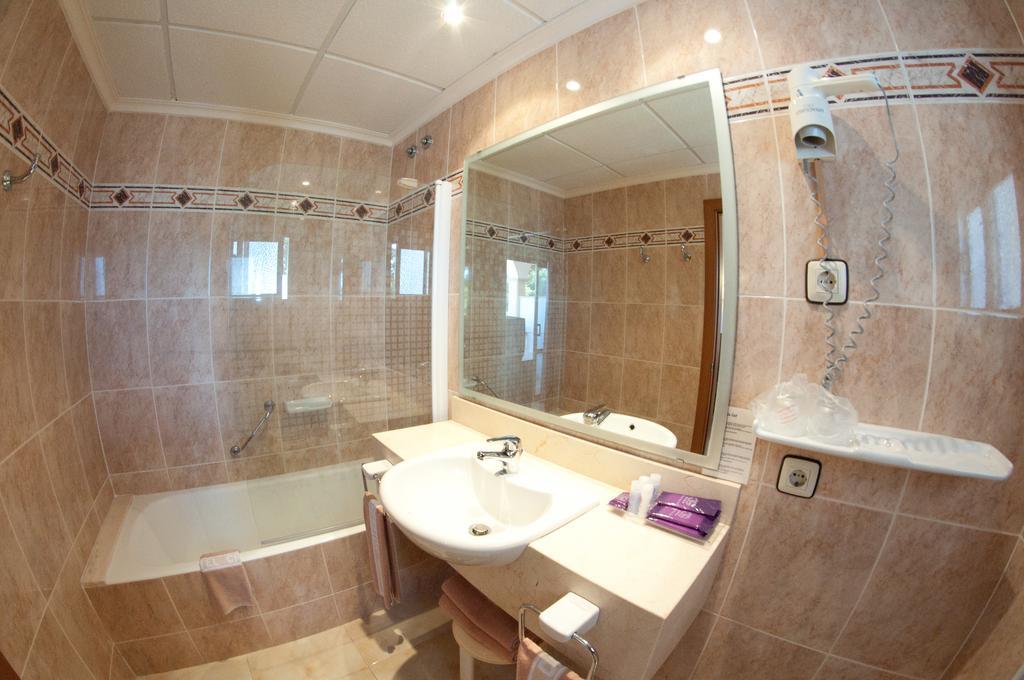 Hotel Cala Gat 칼라 라트자다 외부 사진
