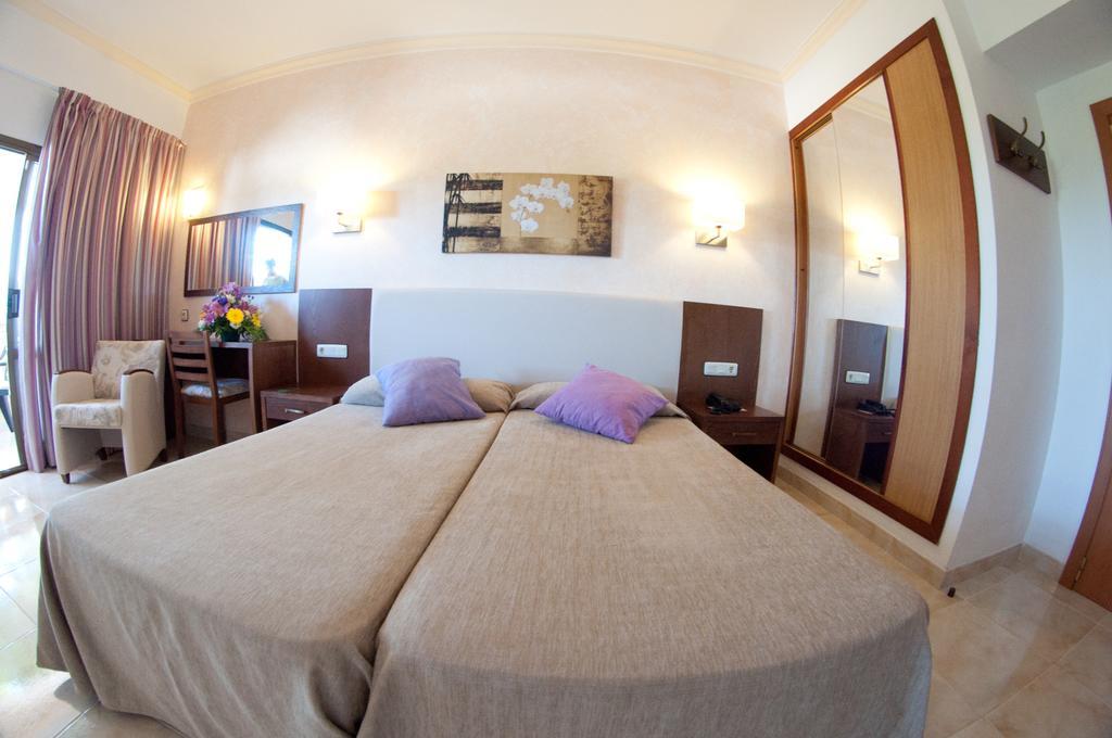 Hotel Cala Gat 칼라 라트자다 외부 사진